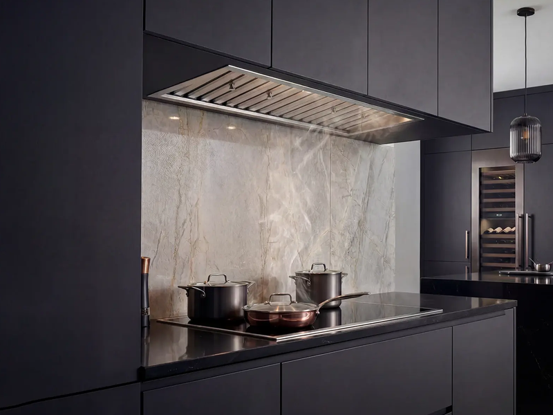 Insert de hotte de cuisinière 42 pouces 700 PCM - VICTORY Q2